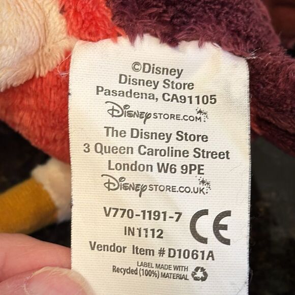 Robin Sofia First Red Bird Plush Disney Store 8" Stuffed Animal Toy - Picture 7 of 8